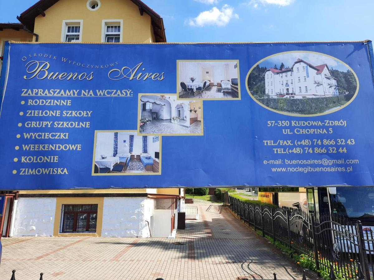 Osrodek Wypoczynkowy Buenos Aires Bed and Breakfast Kudowa-Zdrój Exteriör bild