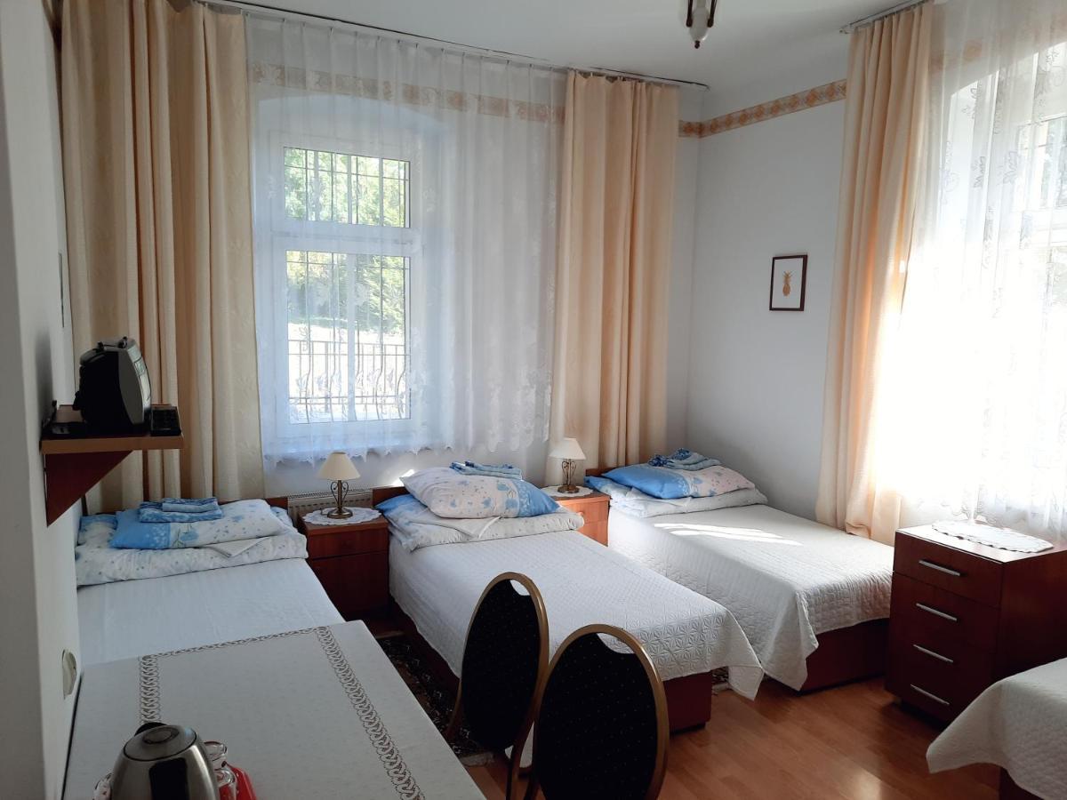 Osrodek Wypoczynkowy Buenos Aires Bed and Breakfast Kudowa-Zdrój Exteriör bild